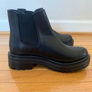 Steve Madden Platform Chelsea Boot Size 9